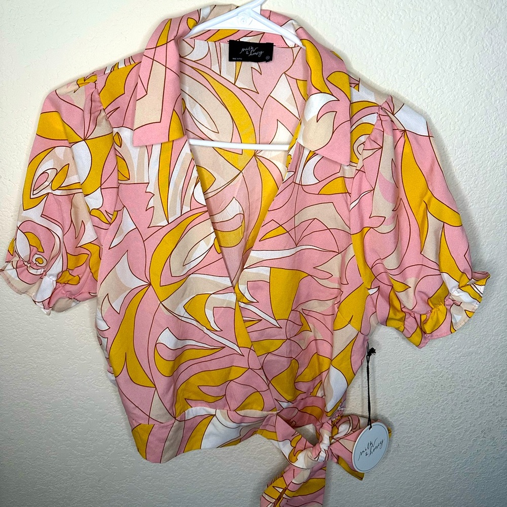 Yellow Pink And White Cropped Blouse. Brand New, Never Worn Ruched Top.